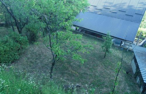 Plesivica Hillside Holiday Home with Hot -Tub - Foto 53