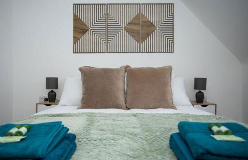 Willow by Alt-Stay - 3 Bed Home - Parking, WiFi & EV Plug - Contractors & Relocations - Weekly & Monthly Rates - Foto 17