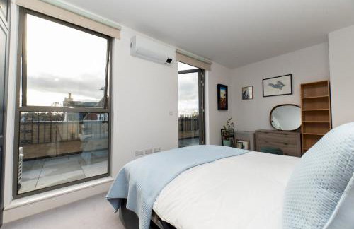 Beautiful 1BR Huge Terrace 17 mins central London - Pass the Keys - Foto 15