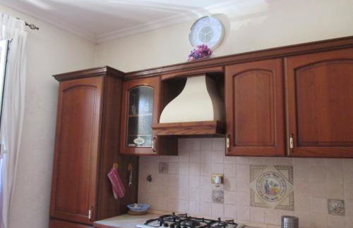 A.B Battistini Short Let's - Foto 12