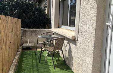 UNIQUE Appartement Zen et Détente DANS villa avec piscine TRÈS BIEN PLACÉ - Photo 8