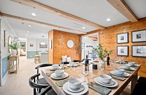 10min to NRG | Hot tub | Sauna | Firepit | 4br 3ba - Foto 1