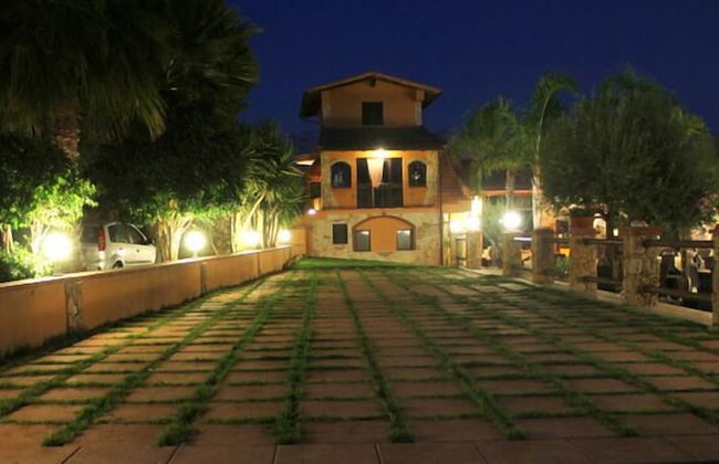 Borgo dei Vigneti - Photo 1