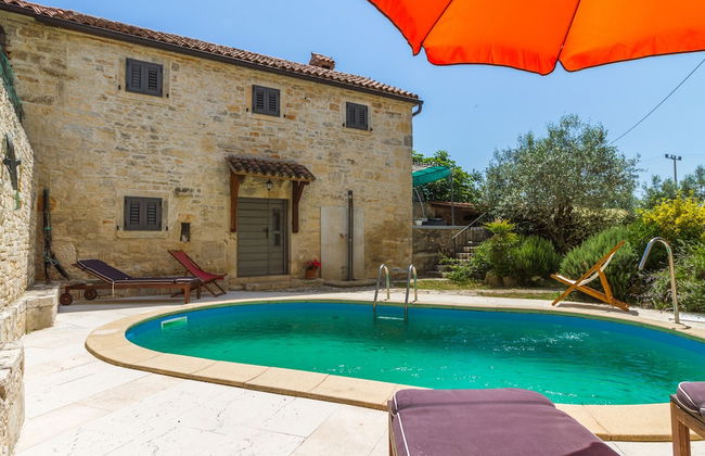 Especially charm stone house with a pool - Foto 32