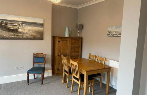 Central and Convenient with Private Parking - Photo 10