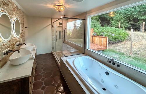 4 Mi to River Umpqua Valley Villa with Fire Pit! - Foto 16