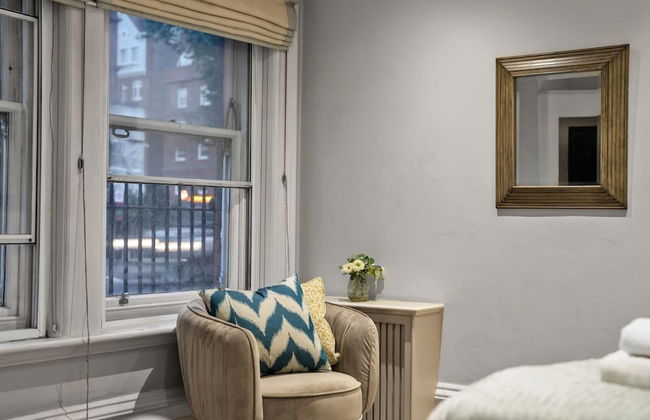 The Knightsbridge Residences - Photo 2