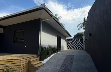 Casa à poucos minutos da praia - Photo 1