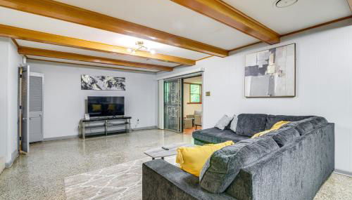 Walk to Graceland Spacious Memphis Home! - Foto 1