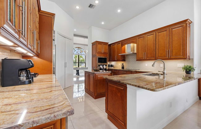 Grand 6BR Plantation Estate w/ Tennis & Pool - Foto 53