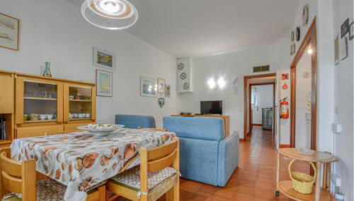 1 Bedroom Awesome Apartment In San Saturnino - Foto 2