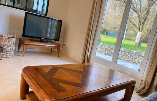 Quite House - Photo 26