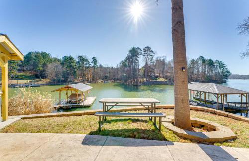 Porch and Game Room! Getaway on Lookout Shoals Lake - Foto 21