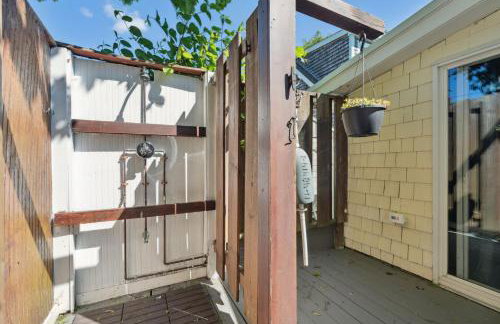 Riverside Retreat Minutes to Beach Updated Kitchen - Foto 22