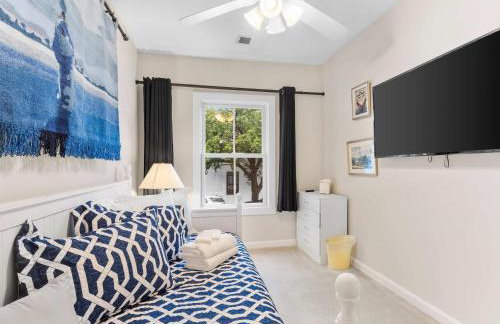 Classy Old Town Getaway 3-BR in Perfect Location - Foto 9