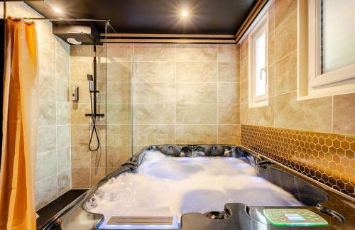 Secret SPA Jacuzzi & Cinema - Foto 3