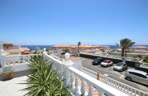 LAS ROSAS by RENTMEDANO Stunning luxury Chocolate Box villa with private heated pool & wifi - Foto 32