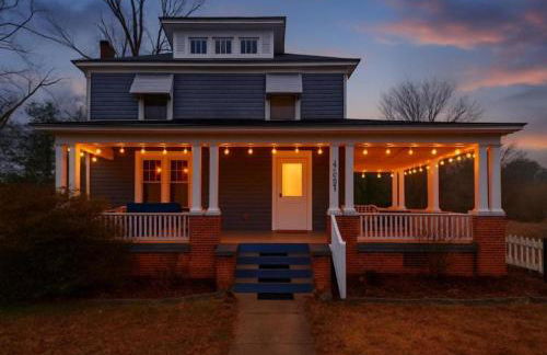 Roberson House Private Pool Walk to DT Sleeps 12 - Foto 4