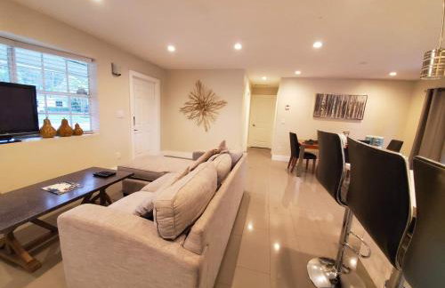 Lakefront Vacation Home - Sleeps 8 - Foto 12