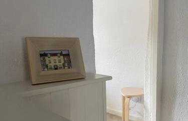 1750's cottage with open fire and beams - Foto 34