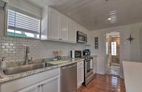 Walk to Beach and State Park! Bungalow in Galveston - Photo 10