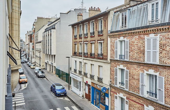 New Apartment Boulogne Facing the "passage" - Photo 20