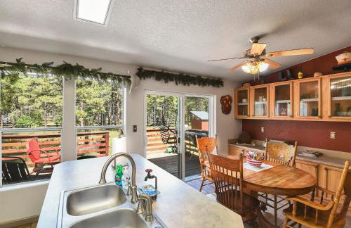 The Ponderosa Scenic Forest Views Fire Pit BBQ Pet-Friendly Now with Wi-Fi - Photo 4