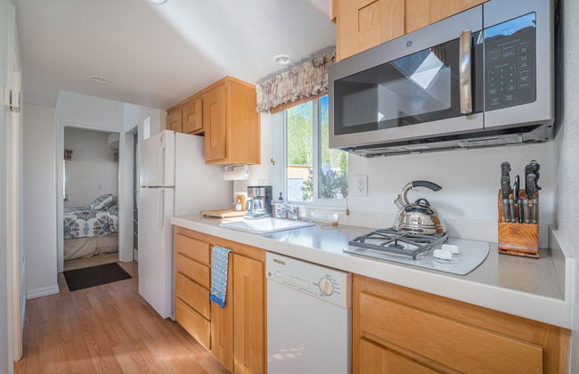 Strawhouse Resorts - Photo 29