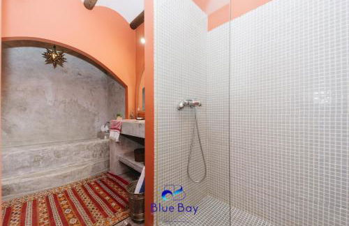 Al Alba Townhouse with Community Pool and Padel - Foto 47