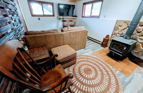 Bear Cabin - 10 Acres - Hot Tub - Foto 17