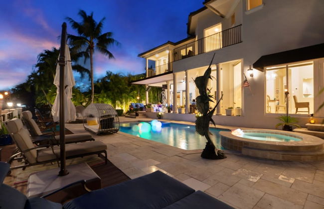 Luxury Home Villa D' Amore Southern Florida Paradise Sleeps 10 5 Bedroom Villa by RedAwning - Foto 37
