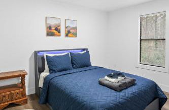 Minutes From UNC - 15 Min to Duke - Private Deck - Foto 12