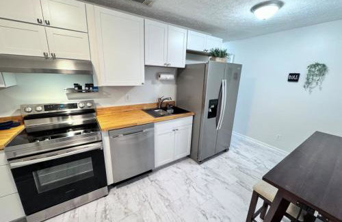 Downtown and Near, I-95. Pet Yes - Photo 22