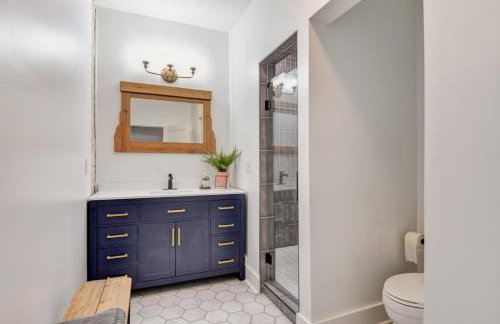 Downtown Milwaukee Area | 4BR Home | Sleeps 14 - Foto 15