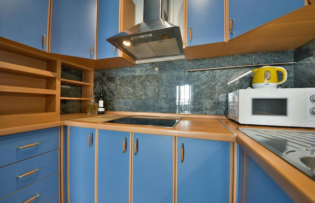 Holiday Home Seafront Escape - Photo 13