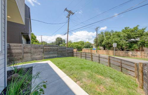 Conveniently Located Upstairs Deck BBQ - Foto 28