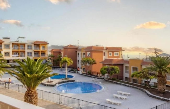 Modern Trendy 1BR Ground Floor Apartment - Foto 1