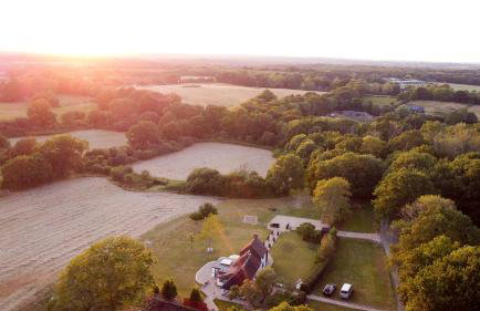 Historic Farmhouse Retreat Foot of the South Downs - Foto 26
