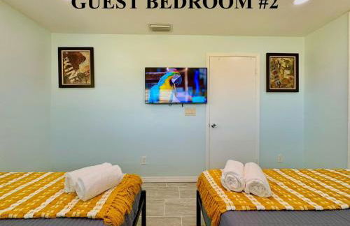 Family Fun-Prime Location Heated Pool Sleeps10 Villa - Foto 21