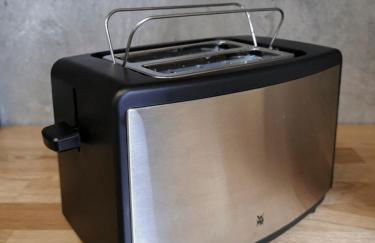 GELI Homes L1 - 2x Zimmer, 2x Kingsize Bett, 1 bis 4 Personen, Parkplatz, TV, Wifi, top Küche, Kaffee, Tee - Foto 18