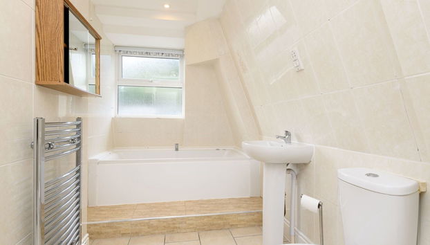 Rock Towers - Photo 4, Bathroom / Wellness