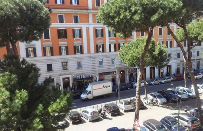 Vacanze Romane Rooms - Photo 42