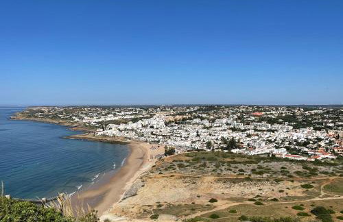 Vila Golfinho, with heated pool, rooftop lounge and ocean views - Foto 58