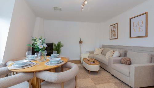 Stylish 2BR Apartment in Central Eton - Foto 1