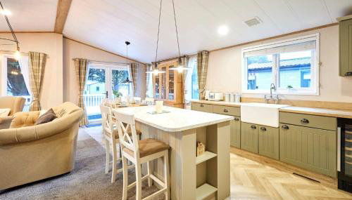 Peace Lodge with Hot Tub - Foto 2