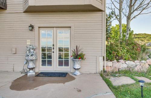 4 Mi to Broadmoor! Apt with Movie Theater and Mtn View - Foto 23