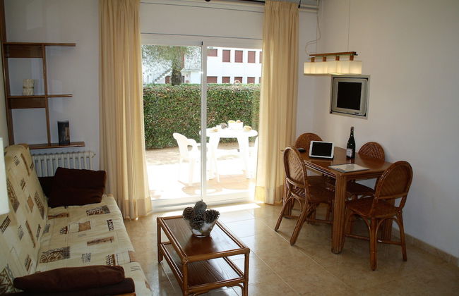 Apartaments Margarita Sabina Pinell - Photo 36