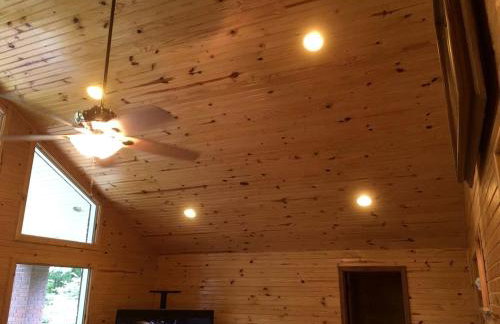 Lake Hamilton Cabin Retreat for Twelve in the Ouachita Mountains, Arkansas - Foto 10