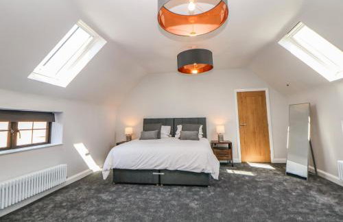 Langley Barn - Photo 14