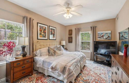 Exquisite 5-BR Estate on 7 Acres with Private Pond - Foto 8